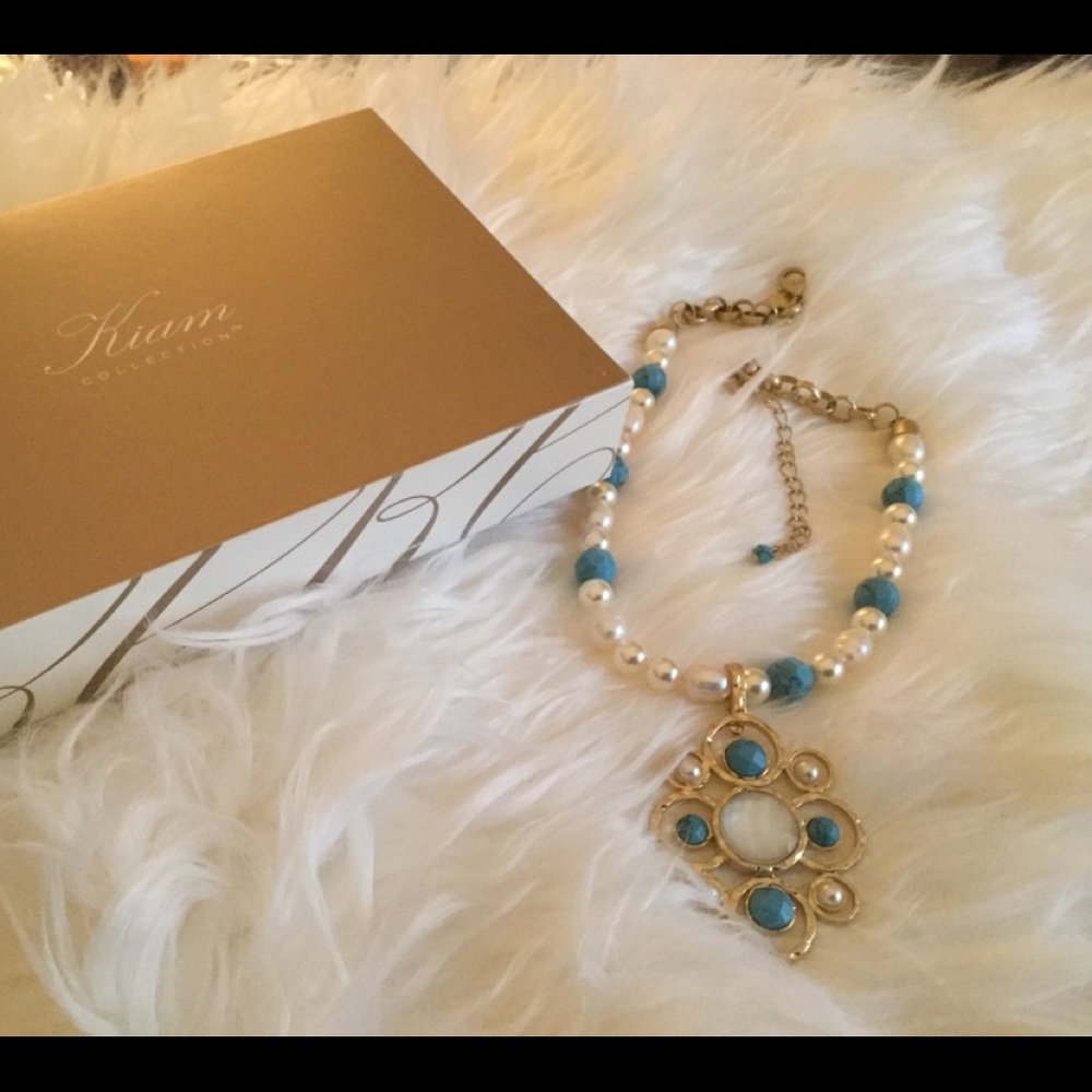 Lia Sophia Necklace w/pendant - Picture 6 of 6